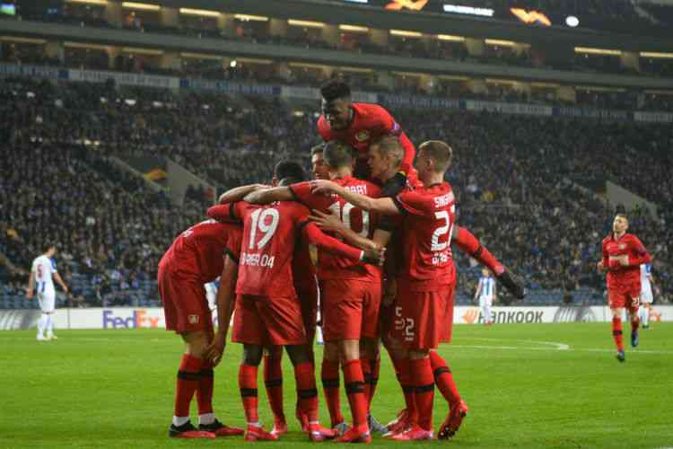 Fora, Bayer Leverkusen vence Porto e avana na Liga Europa; Roma se classifica
